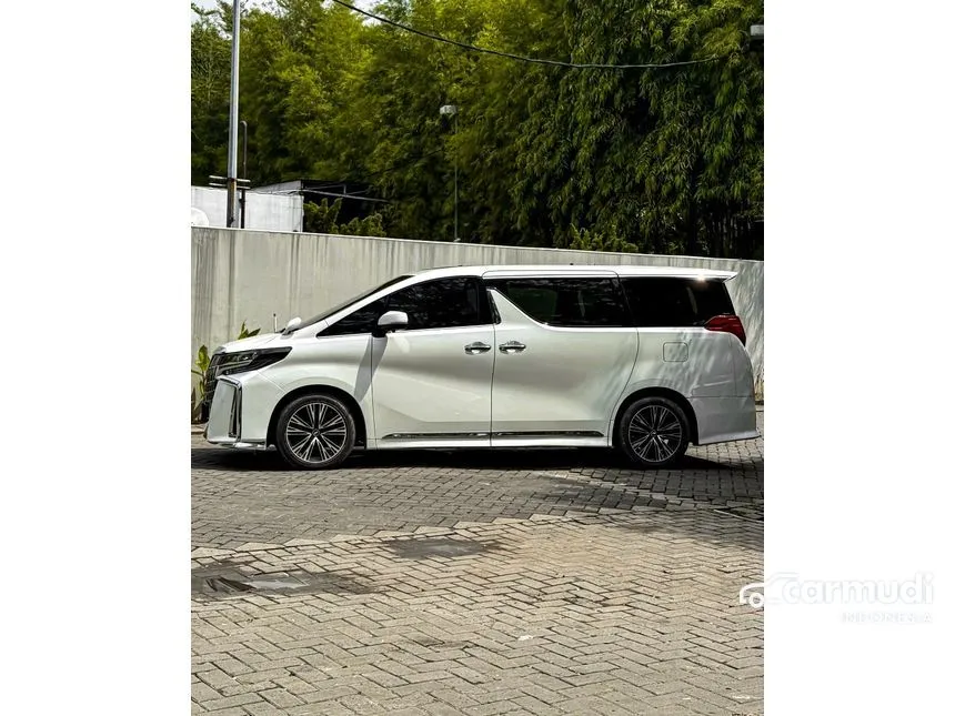 2015 Toyota Alphard SC MPV