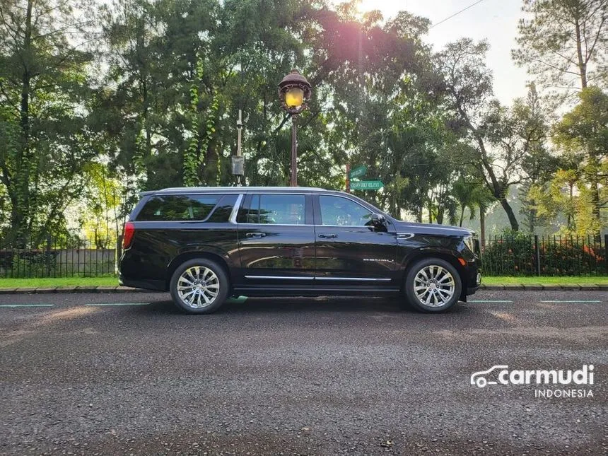 2023 GMC Yukon Denali XL SUV