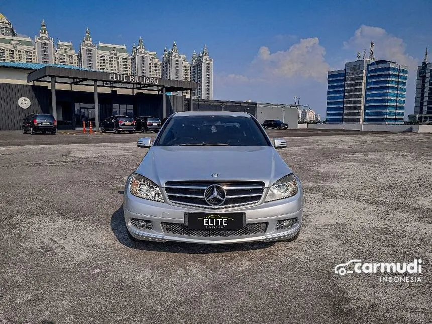 2010 Mercedes-Benz C200 CGI Avantgarde Sedan