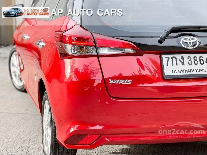 2018 Toyota YARIS G Hatchback