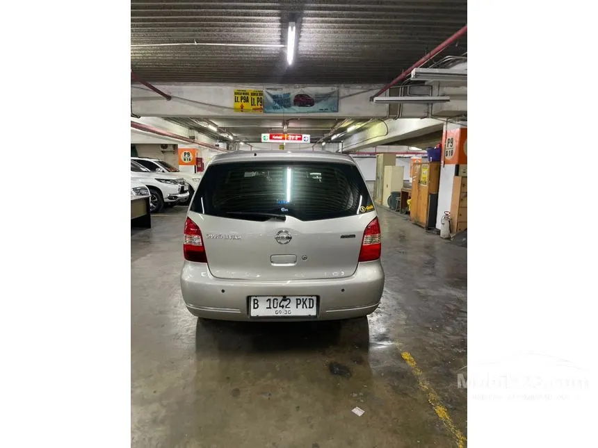 2010 Nissan Grand Livina XV MPV