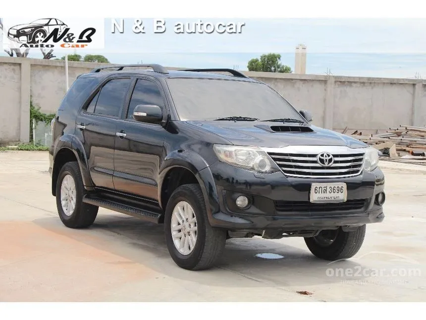 2012 Toyota FORTUNER V SUV
