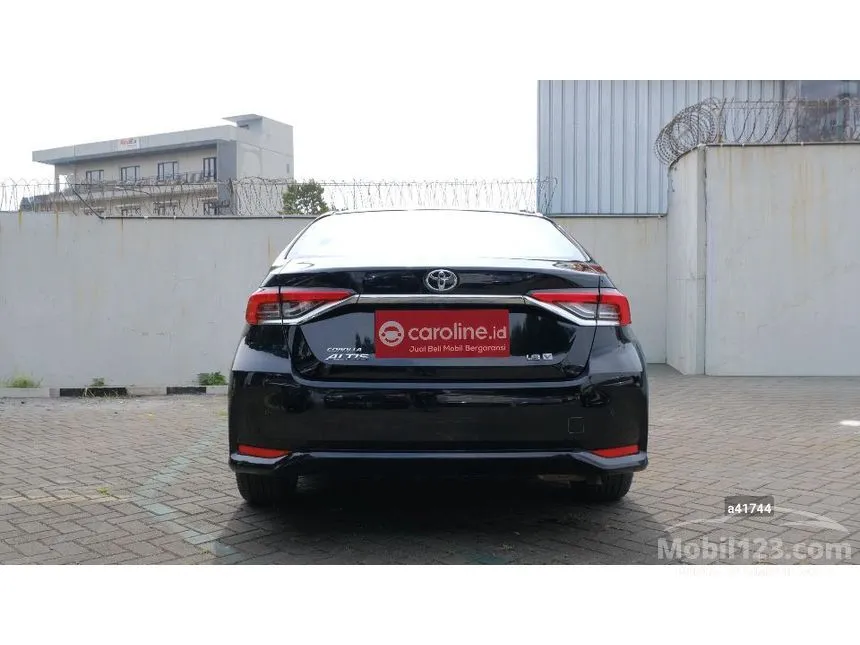 2022 Toyota Corolla Altis V Sedan