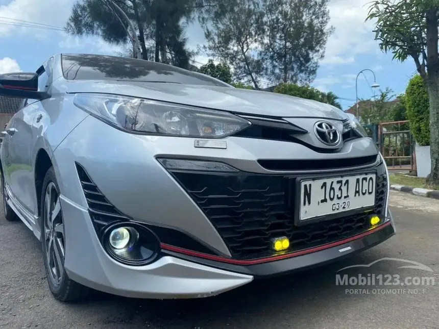 Jual Mobil Toyota Yaris 2018 TRD Sportivo 1.5 di Jawa Timur Manual Hatchback Silver Rp 190.000.000