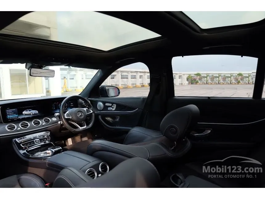 2018 Mercedes-Benz E300 AMG Line Sedan