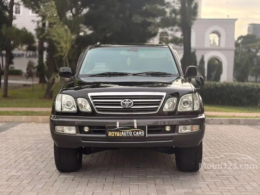 2004 Toyota Land Cruiser Cygnus SUV