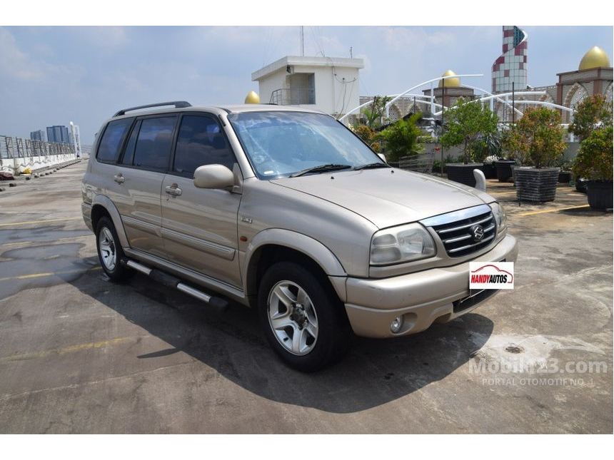 Jual Mobil  Suzuki  Grand Escudo  2004 XL 7 2 5 di Banten 