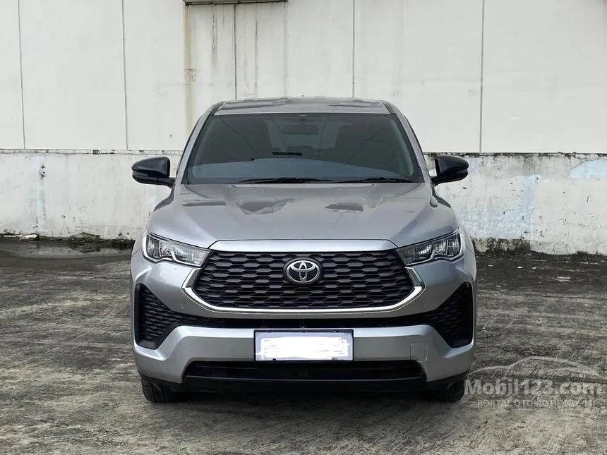 2022 Toyota Kijang Innova Zenix V (Non Premium Color) MPV