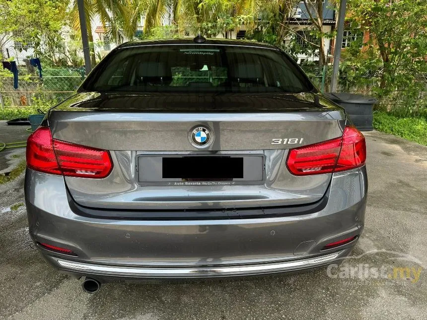 2017 BMW 318i Luxury Sedan