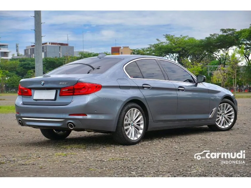 2017 BMW 530i Luxury Sedan