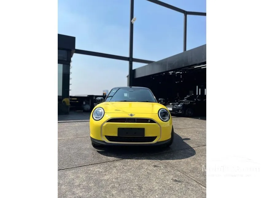 2025 MINI Cooper Cooper SE Hatchback