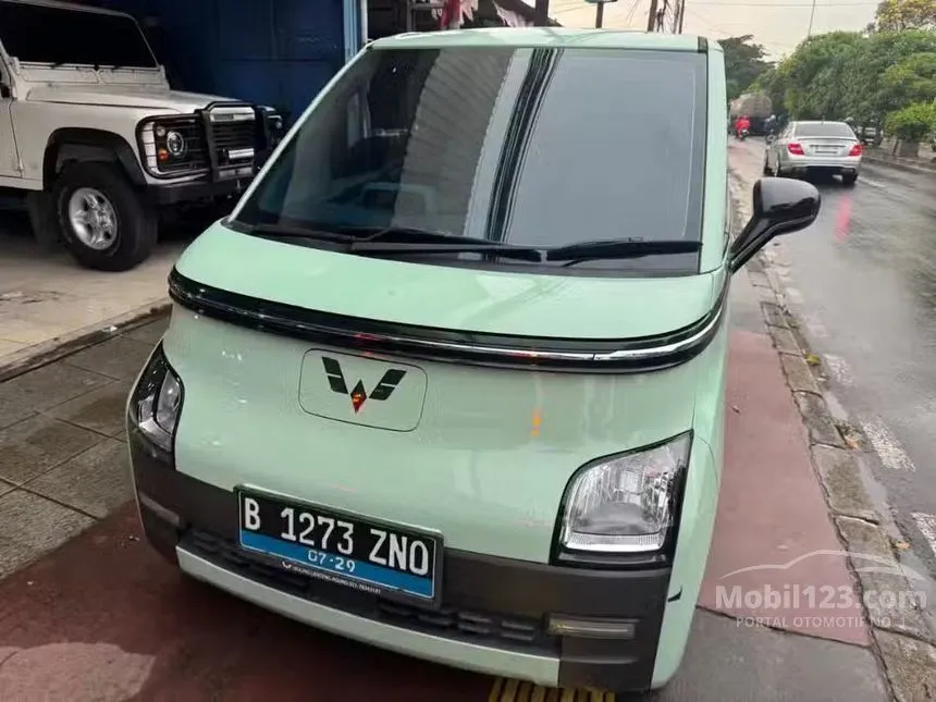 2024 Wuling Air EV Standard Range Hatchback