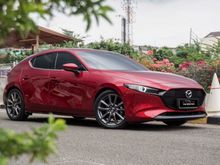 2019 Mazda 3 2.0 SKYACTIV-G Hatchback rare item, kondisi perfect, low km, siap pakai,