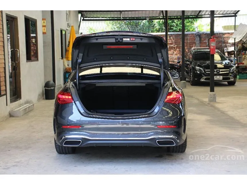 2022 Mercedes-Benz C220 d AMG Dynamic Sedan