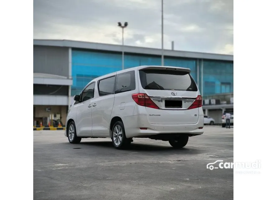 2013 Toyota Alphard G MPV