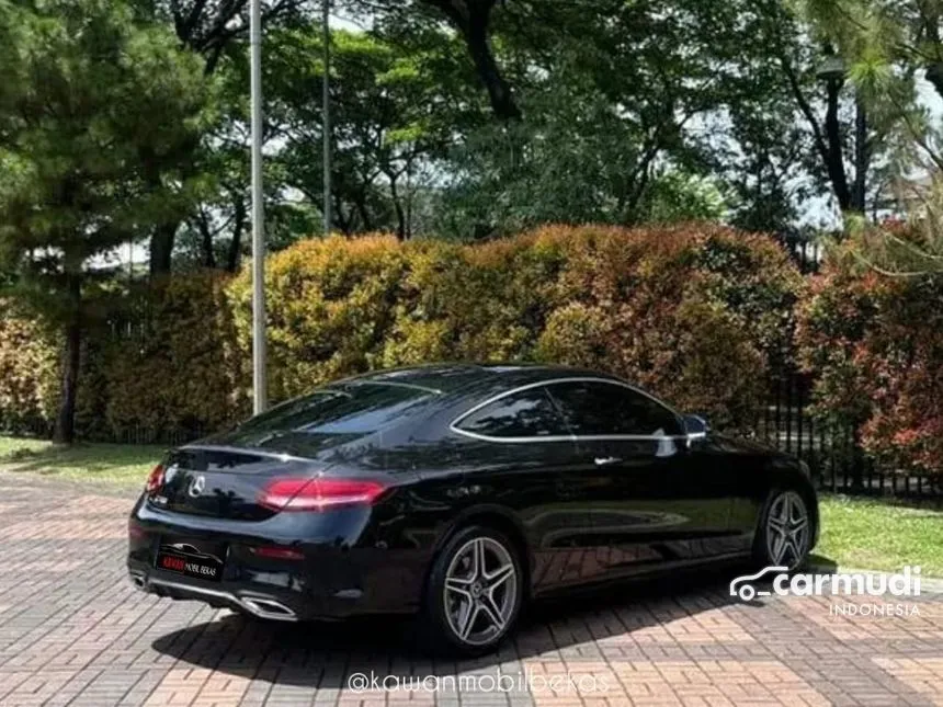 2021 Mercedes-Benz C200 AMG Line Coupe