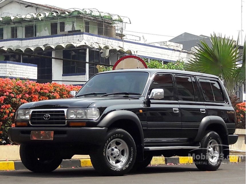 Toyota land cruiser j100