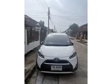 2017 Toyota SIENTA 1.5 (ปี 16-23) 1.5 V Wagon AT