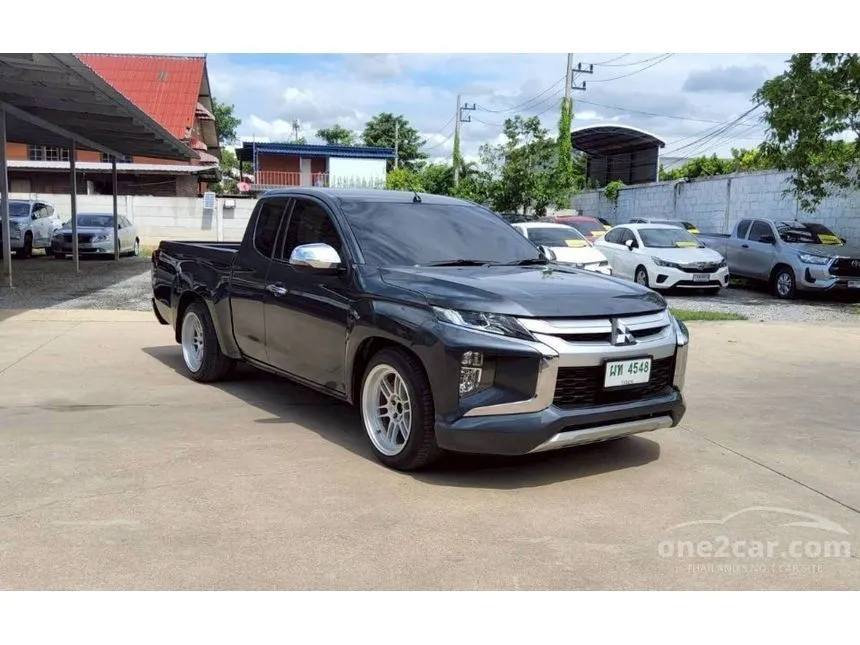 2020 Mitsubishi TRITON GLX Mega Cab Pickup