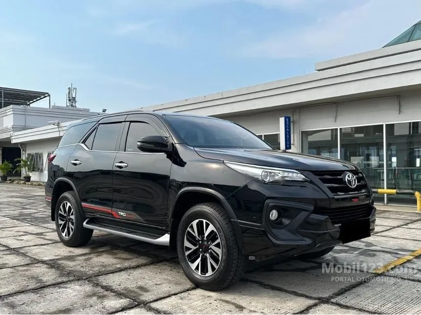 2017 Toyota Fortuner TRD 4X2 SUV