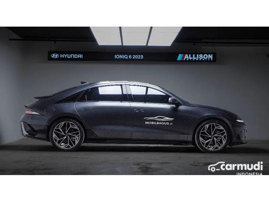 2023 Hyundai IONIQ 6 Signature Long Range Sedan