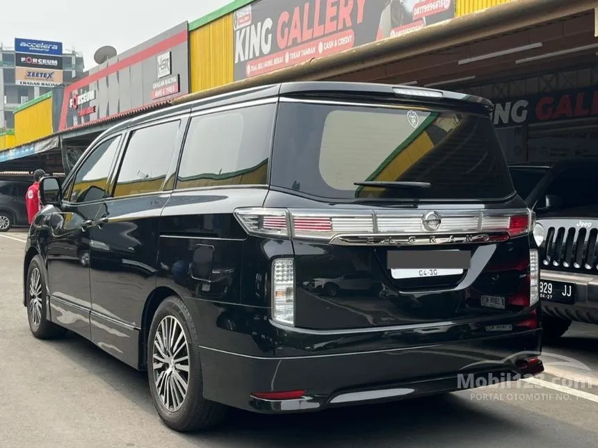 2014 Nissan Elgrand Highway Star MPV