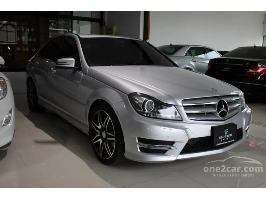 2014 Mercedes-Benz C250 CGI Avantgarde Sedan