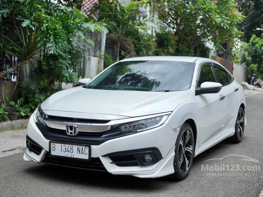 2017 Honda Civic ES Sedan