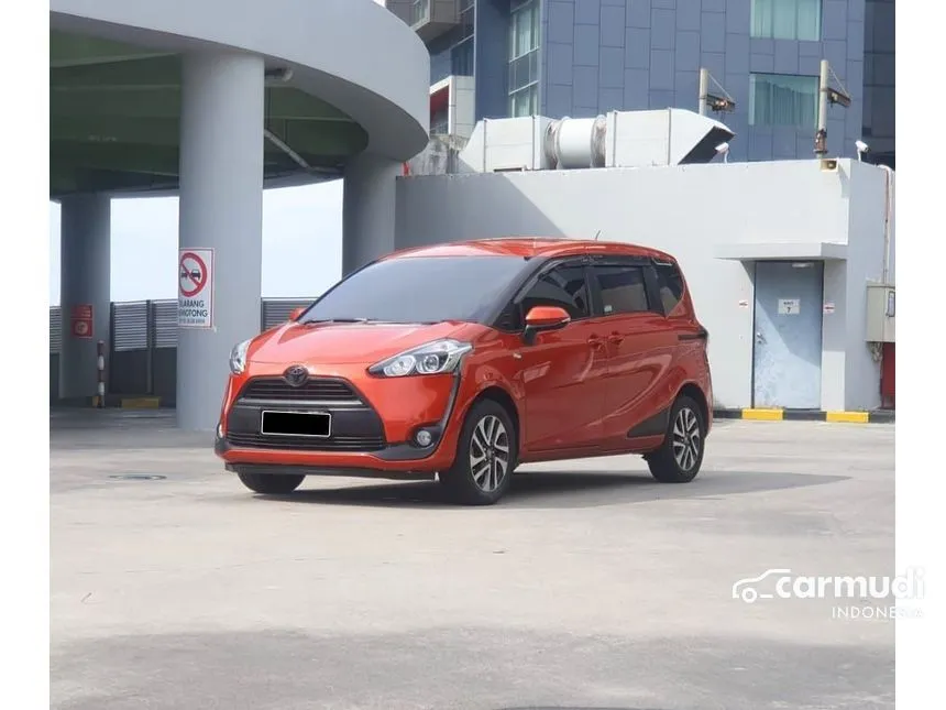 2016 Toyota Sienta V MPV