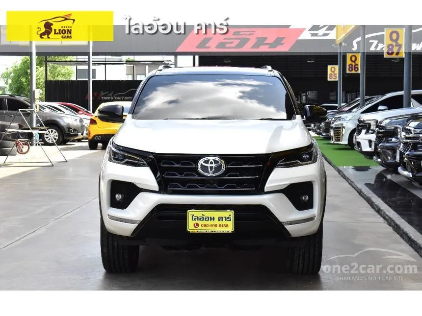 2022 Toyota FORTUNER Commander SUV