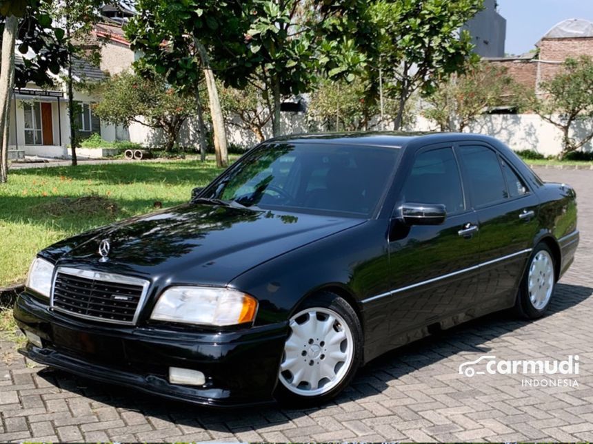 1995 Mercedes-Benz C180 Sedan