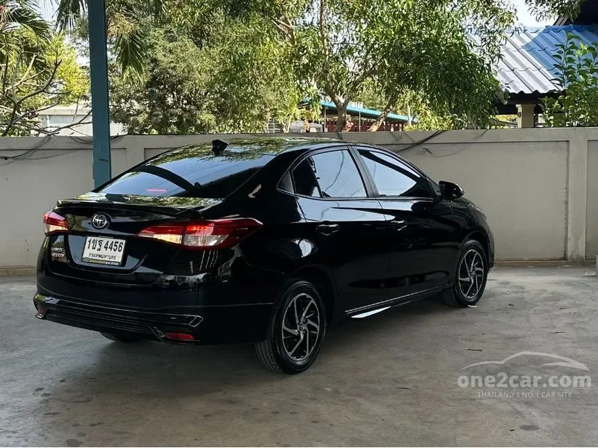 2021 Toyota Yaris Ativ Sport Premium Sedan