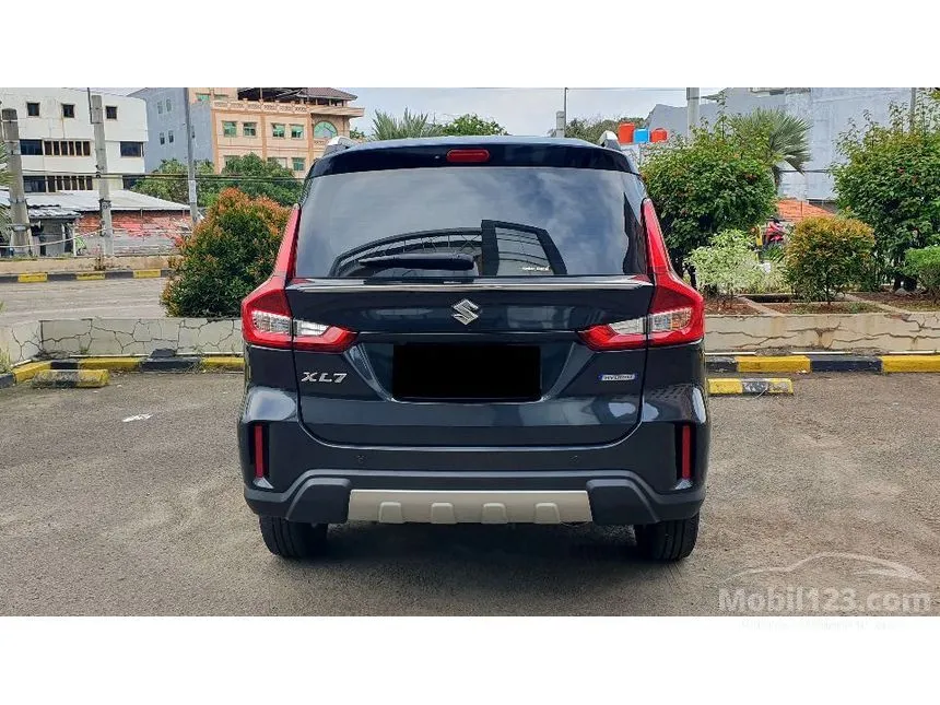 2024 Suzuki XL7 Beta Hybrid SUV
