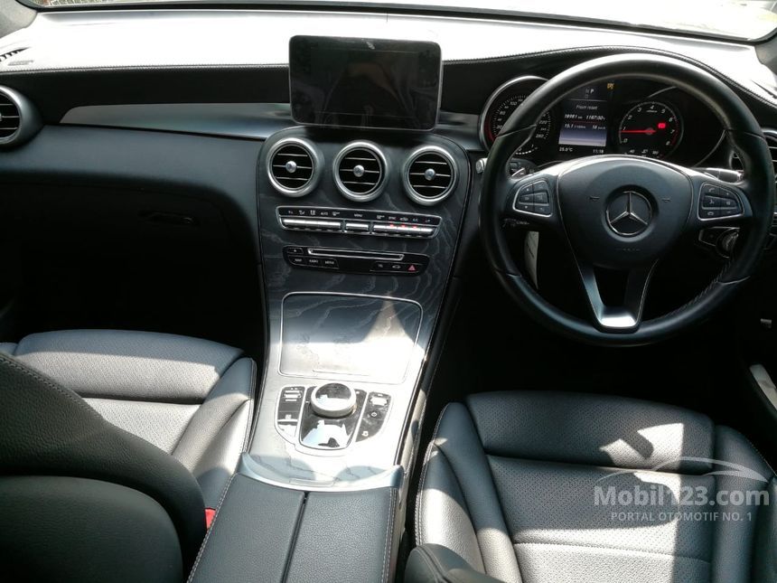 2017 Mercedes-Benz GLC250 4MATIC SUV