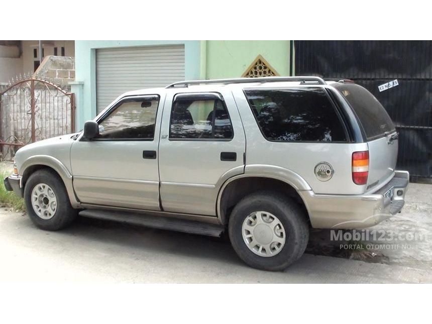 Jual Mobil Opel Blazer 2002 DOHC LT 2.2 di Jawa Barat