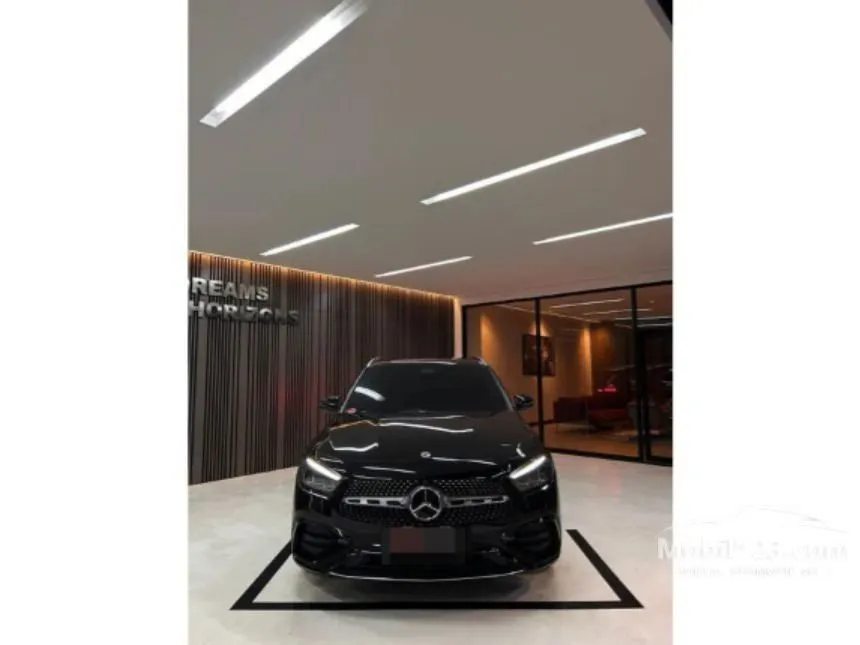 2024 Mercedes-Benz GLA200 AMG Line SUV