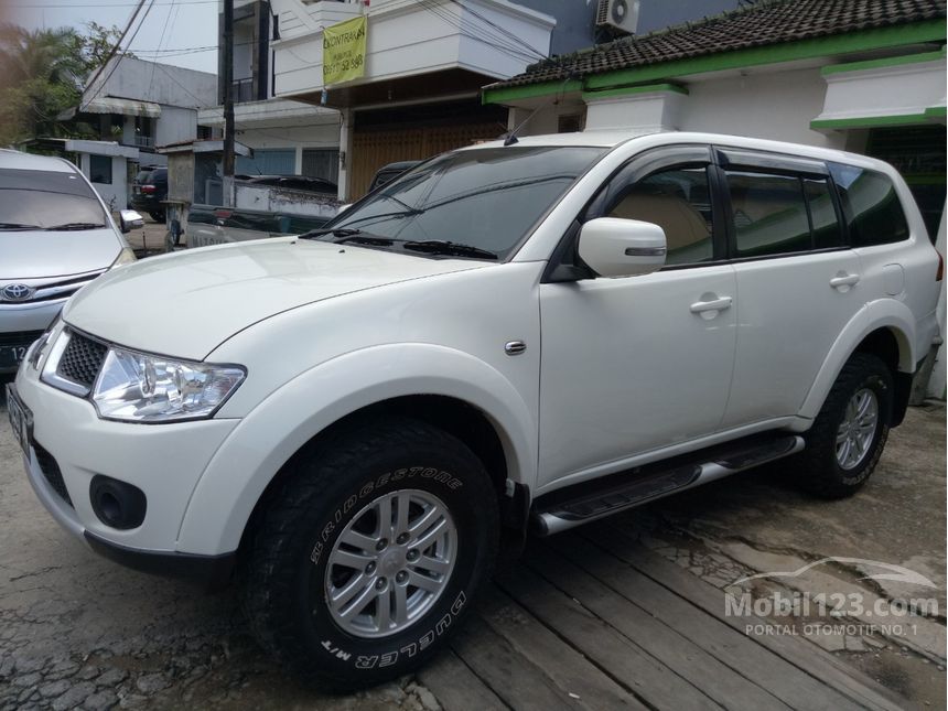 Jual Mobil  Mitsubishi Pajero  Sport  2012 GLX  2 5 di 