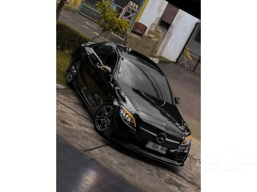 2019 Mercedes-Benz C300 AMG Line Sedan