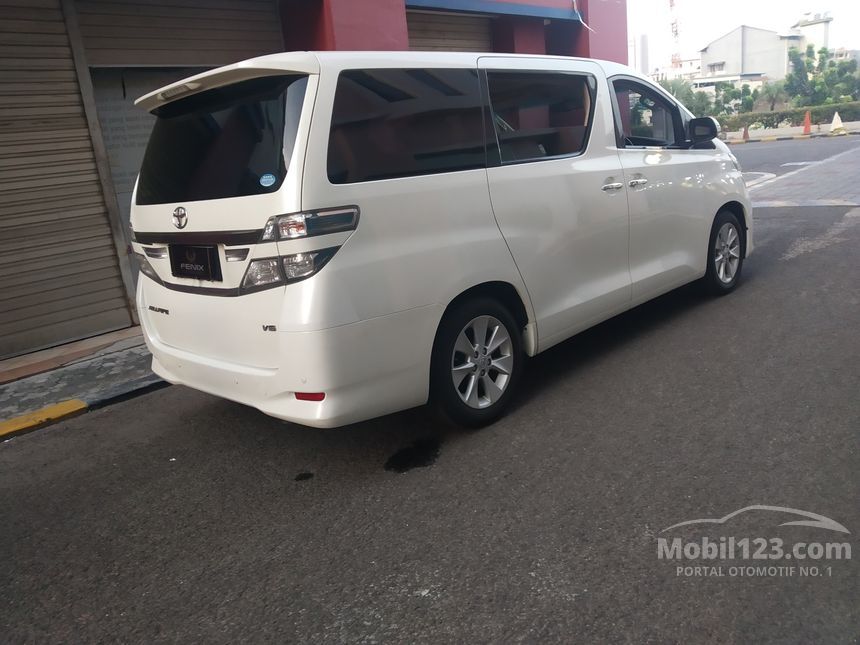Toyota vellfire 2013