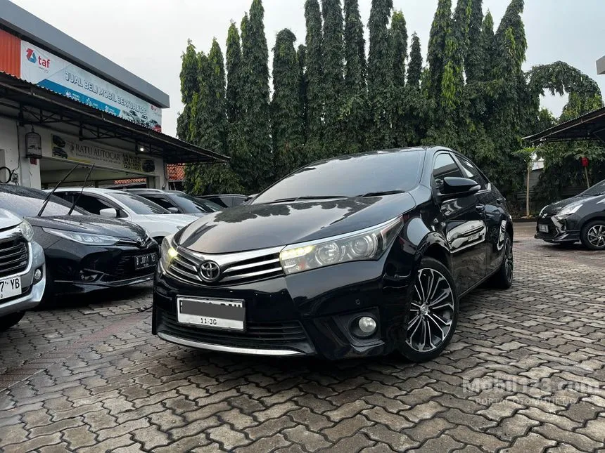 2015 Toyota Corolla Altis V Sedan