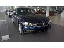 2018 BMW 320i Luxury Line Blue on Black Best Deal
