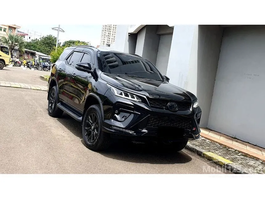 2025 Toyota Fortuner VRZ 4x4 SUV