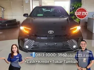 2025 Toyota Camry 2.5 Hybrid (Premium Color) Sedan