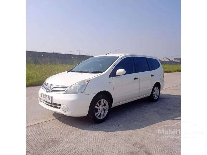 2012 Nissan Grand Livina SV MPV