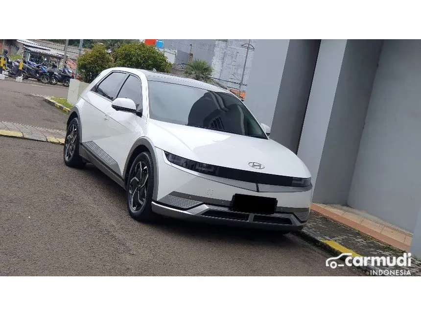 2023 Hyundai IONIQ 5 Signature Standard Range SUV