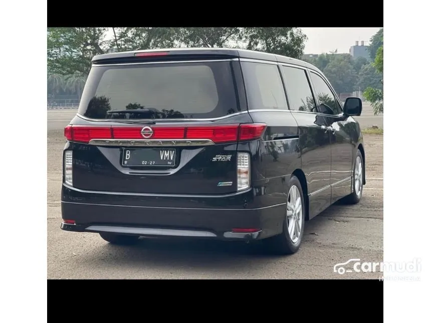 2013 Nissan Elgrand Highway Star MPV