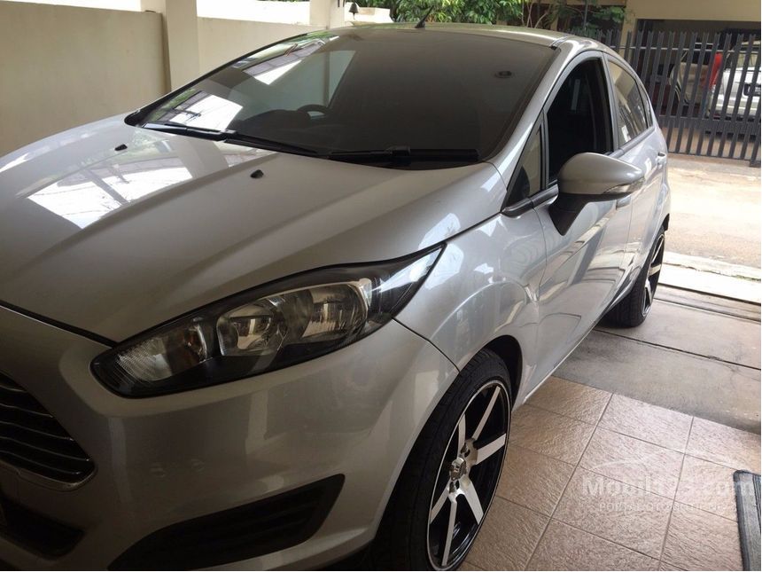 Jual Mobil Ford Fiesta 2014 Trend 1.5 di DKI Jakarta 