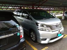 Direct owner Toyota Vellfire 2.4 Z Platinum