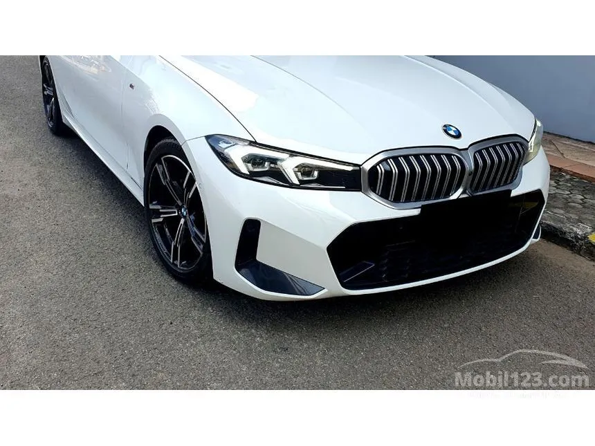 2024 BMW 320i M Sport Sedan