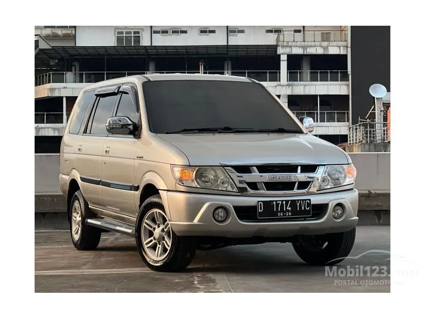 Jual Mobil Isuzu Panther 2008 LS 2.5 di Jawa Barat Manual SUV Coklat Rp 157.000.000
